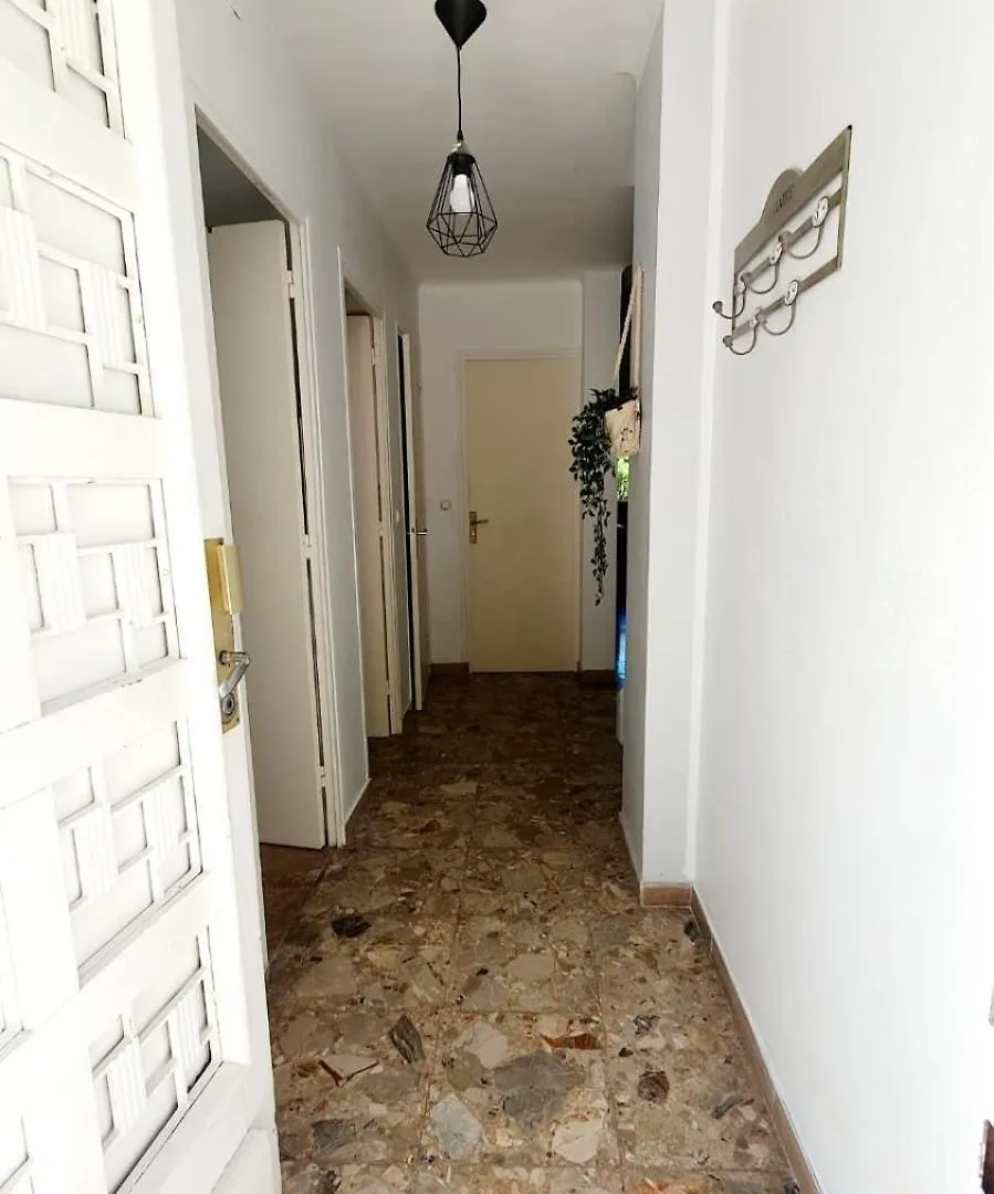 Séjour chez l'habitant Bas De Villa Avec Piscine Marseille